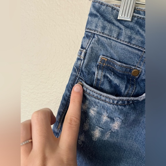 &DENIM 90s Distressed Straight Medium Wash Leg Jeans Women’s Size 2 - Picture 13 of 16